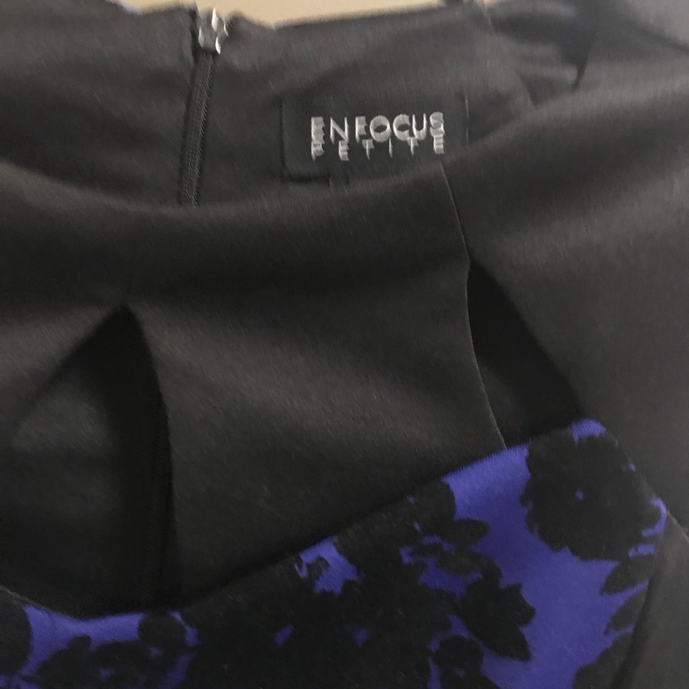 SALE🖤 EnFocus Cocktail Velvet Dress - Picture 2 of 2